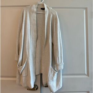 Sweater with pockets